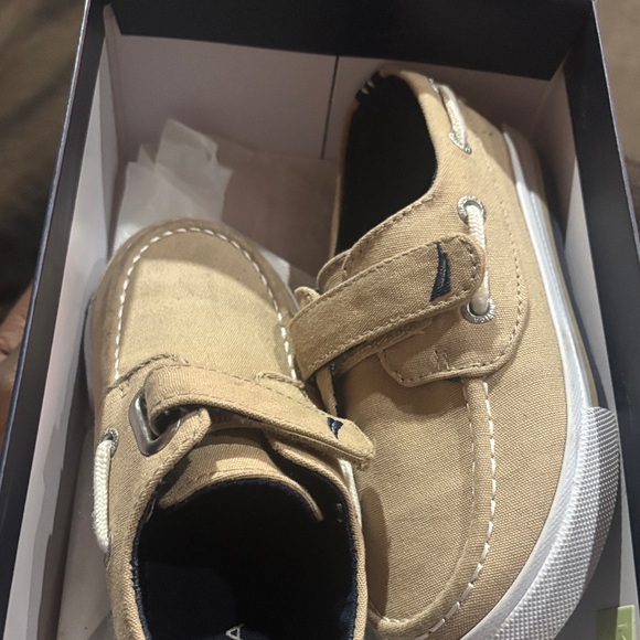 Nautica Tan Kids Moccasins - Picture 1 of 2
